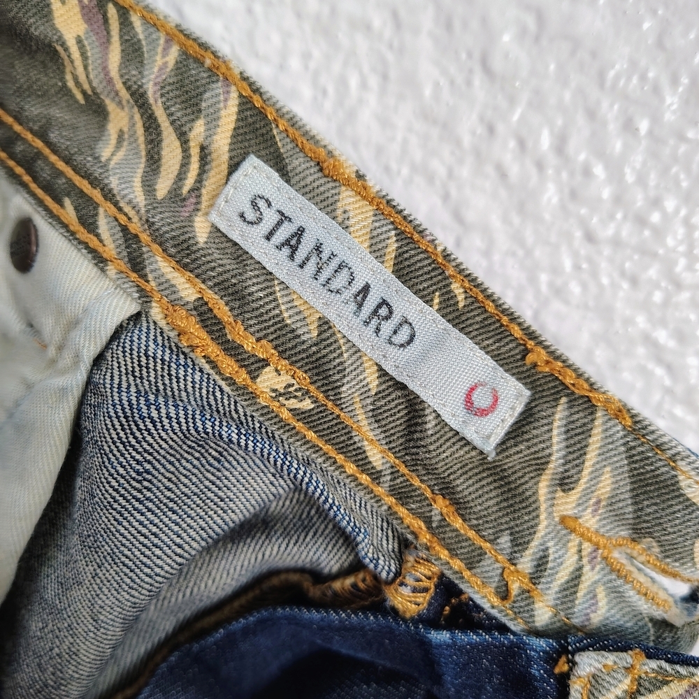 AKOO Empire Men’s Denim Shorts Size 44 – Distressed Acid Wash – Missing Button - Picture 12 of 16